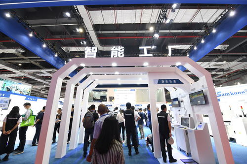 物流车 喷涂机器人 智能工厂生产线 百款尖端技术产品首发工博会