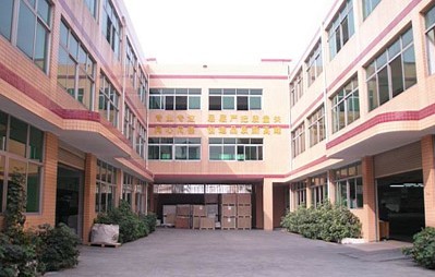 专业为客户提供脱模、防锈、清洗、润滑等注塑(压铸)模具护理润滑产品技术解决方案的优质服务商 。环保型产品:塑胶脱模剂、工模防锈剂、模具清洗剂、模具防锈剂、顶针,工厂,厂商-东莞市龙翔模具润滑油